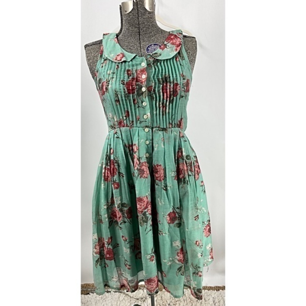 Knitted dove cotton floral print button front fit and flare dress W/Pockets M